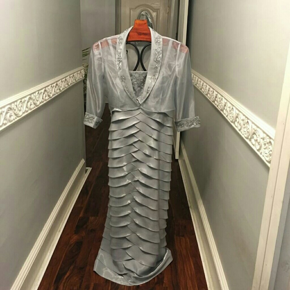 Elegant Mother of the Bride Gown